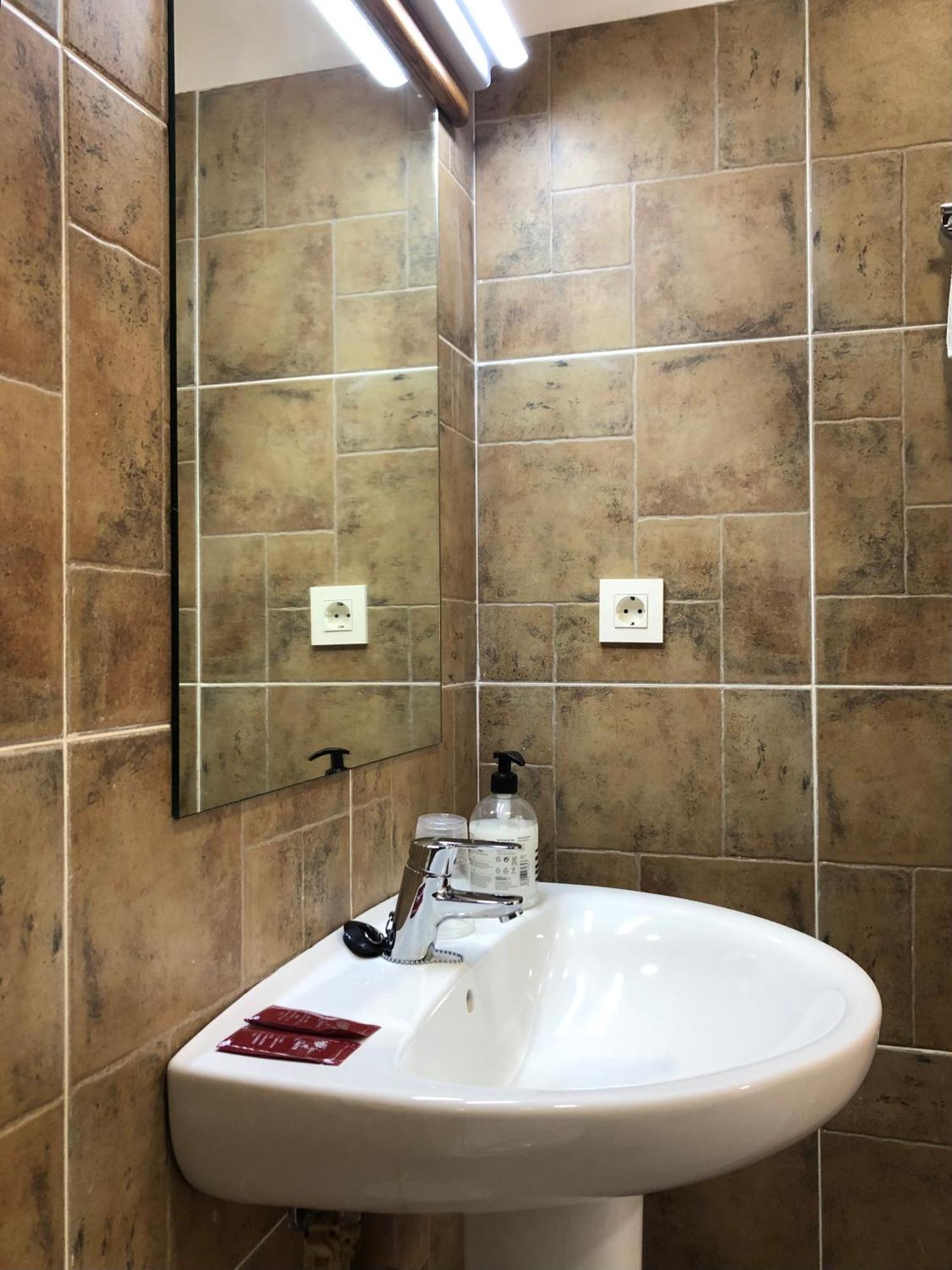 Hostal San Juan Sahagún Pokoj fotografie